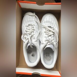 All white Air Force men US 10